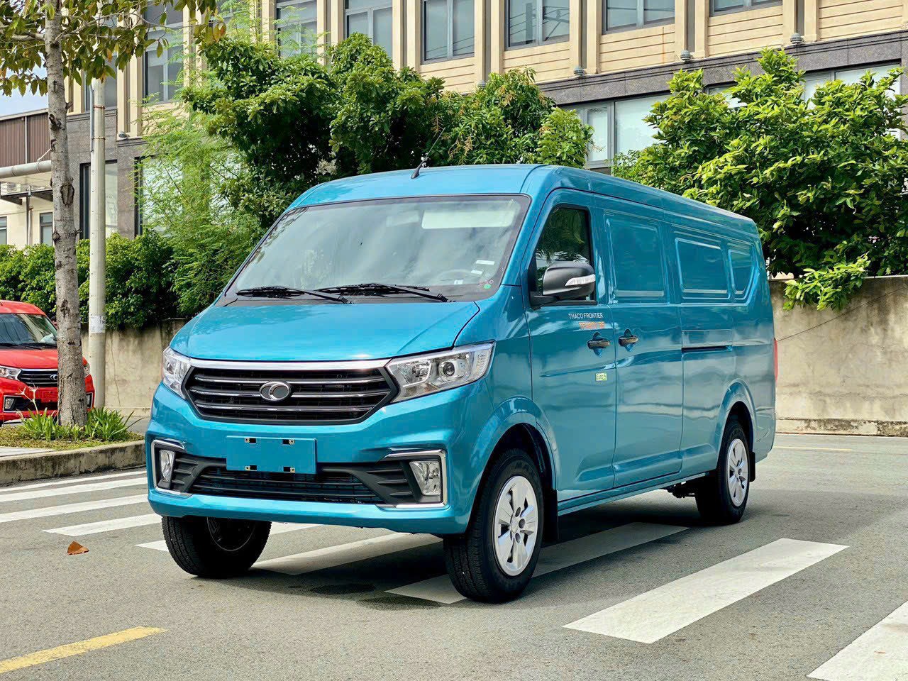 xe tải van thaco TF480 2 chỗ
