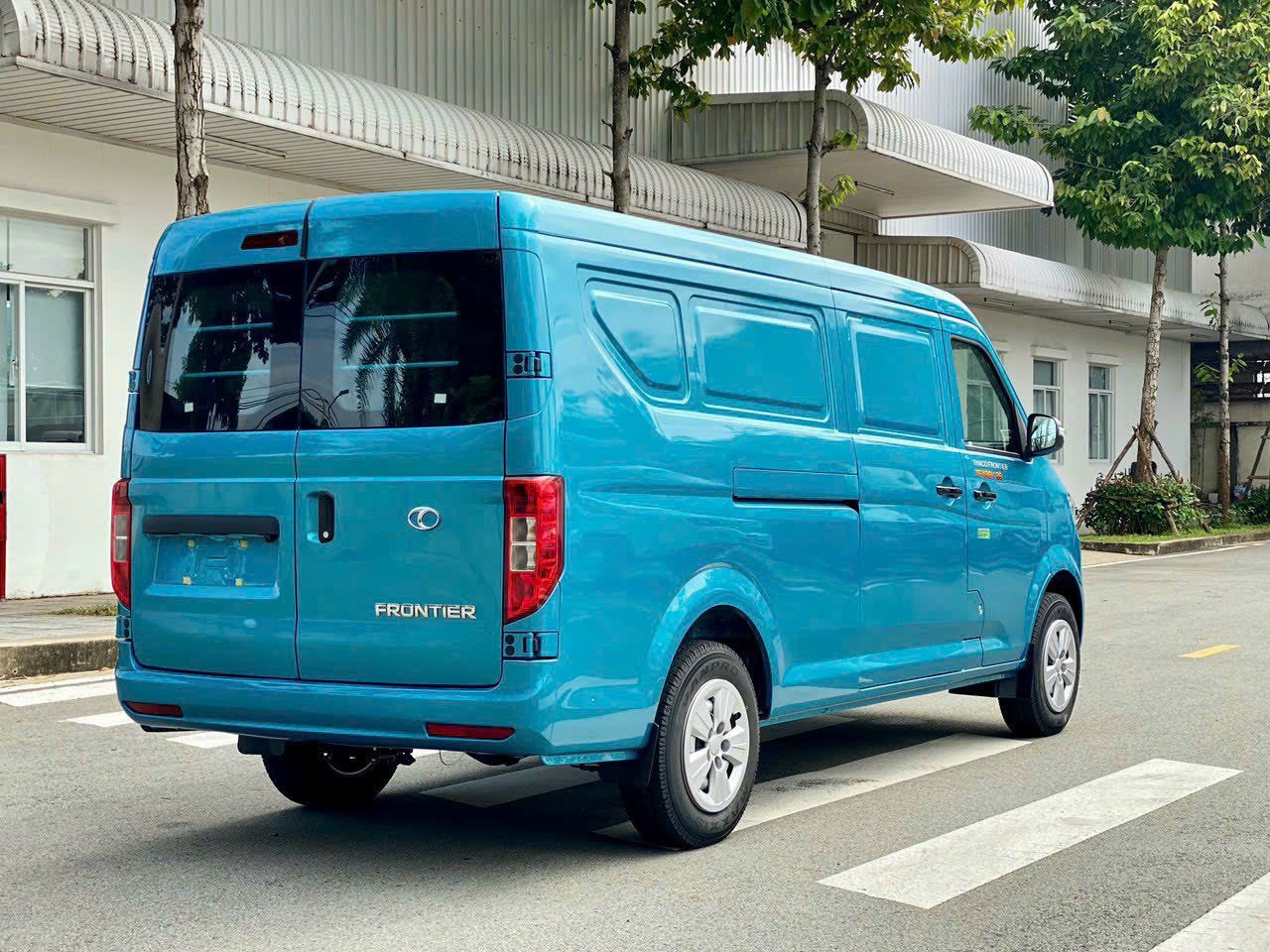 xe tải van thaco TF480 2 chỗ