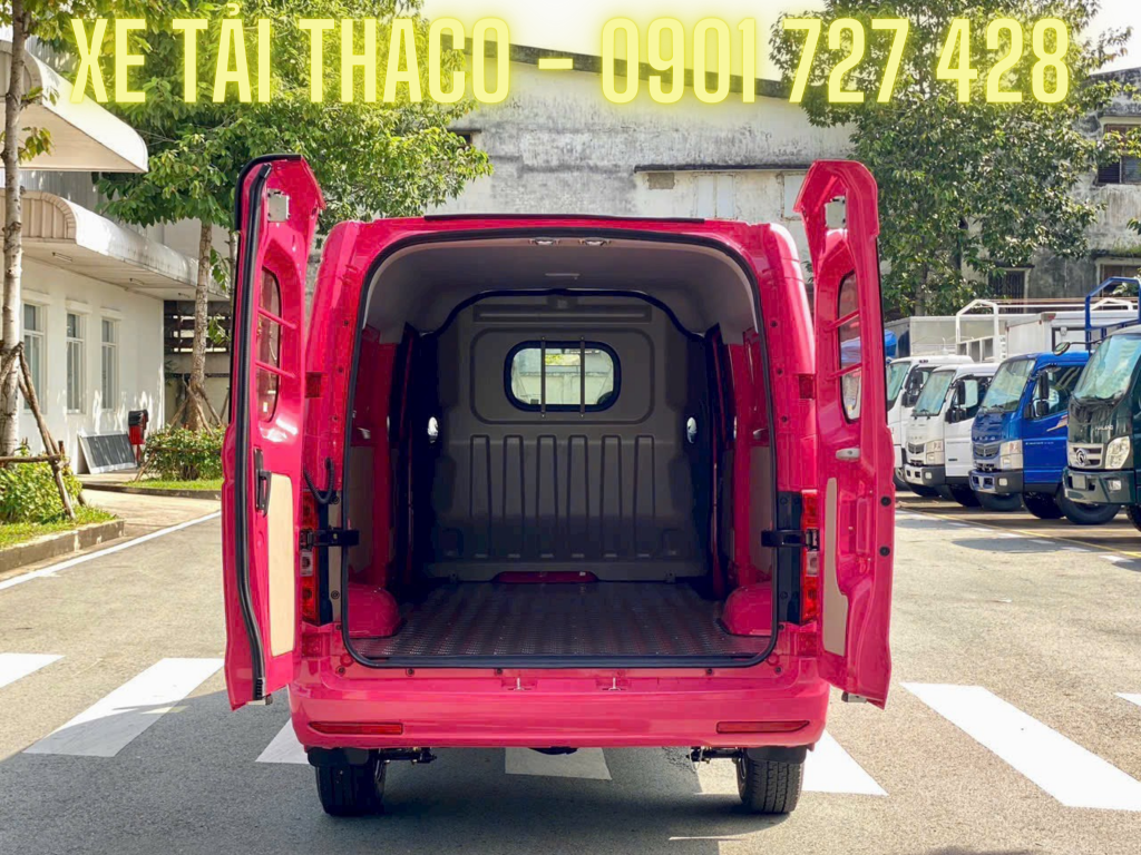 giá xe tải van thùng dài sơn màu hồng